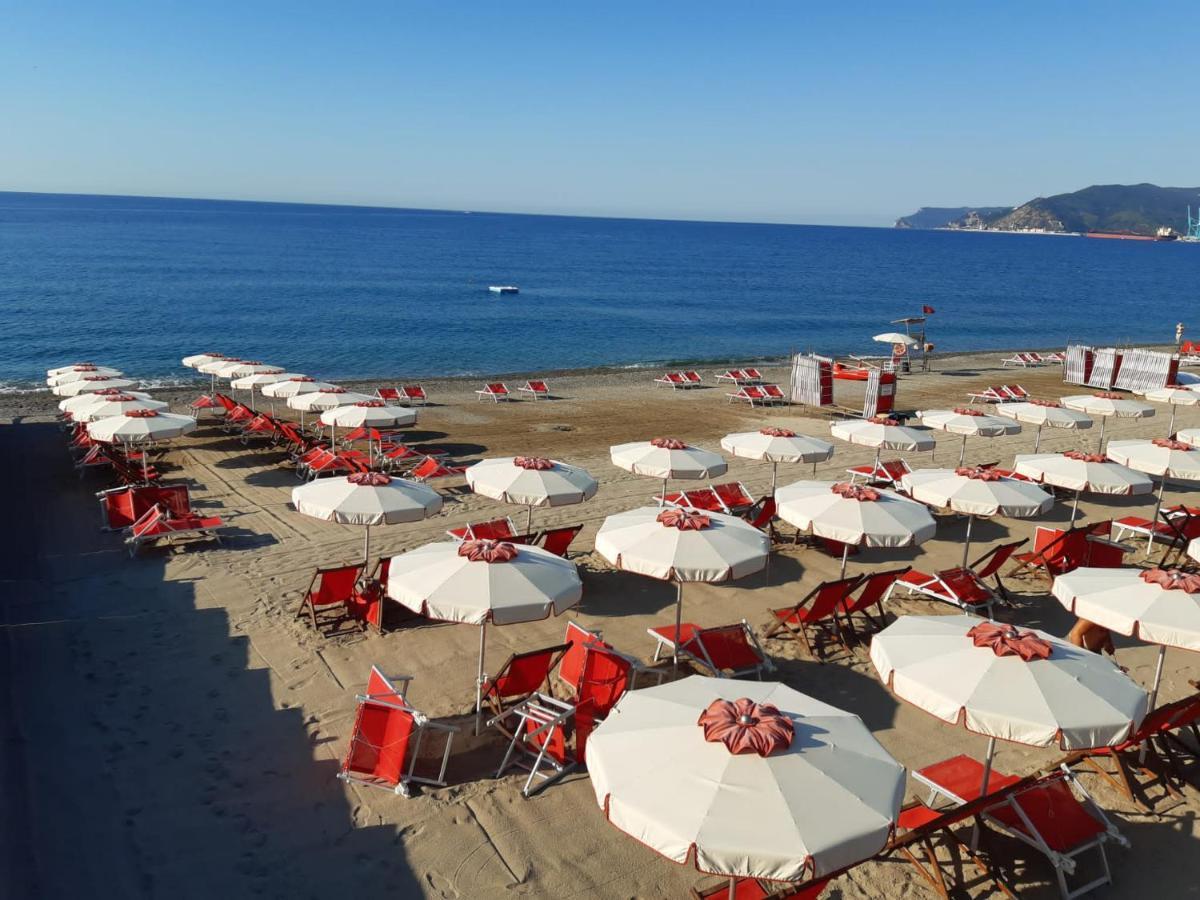 Apartament La Casa Del Mare Savona Zewnętrze zdjęcie
